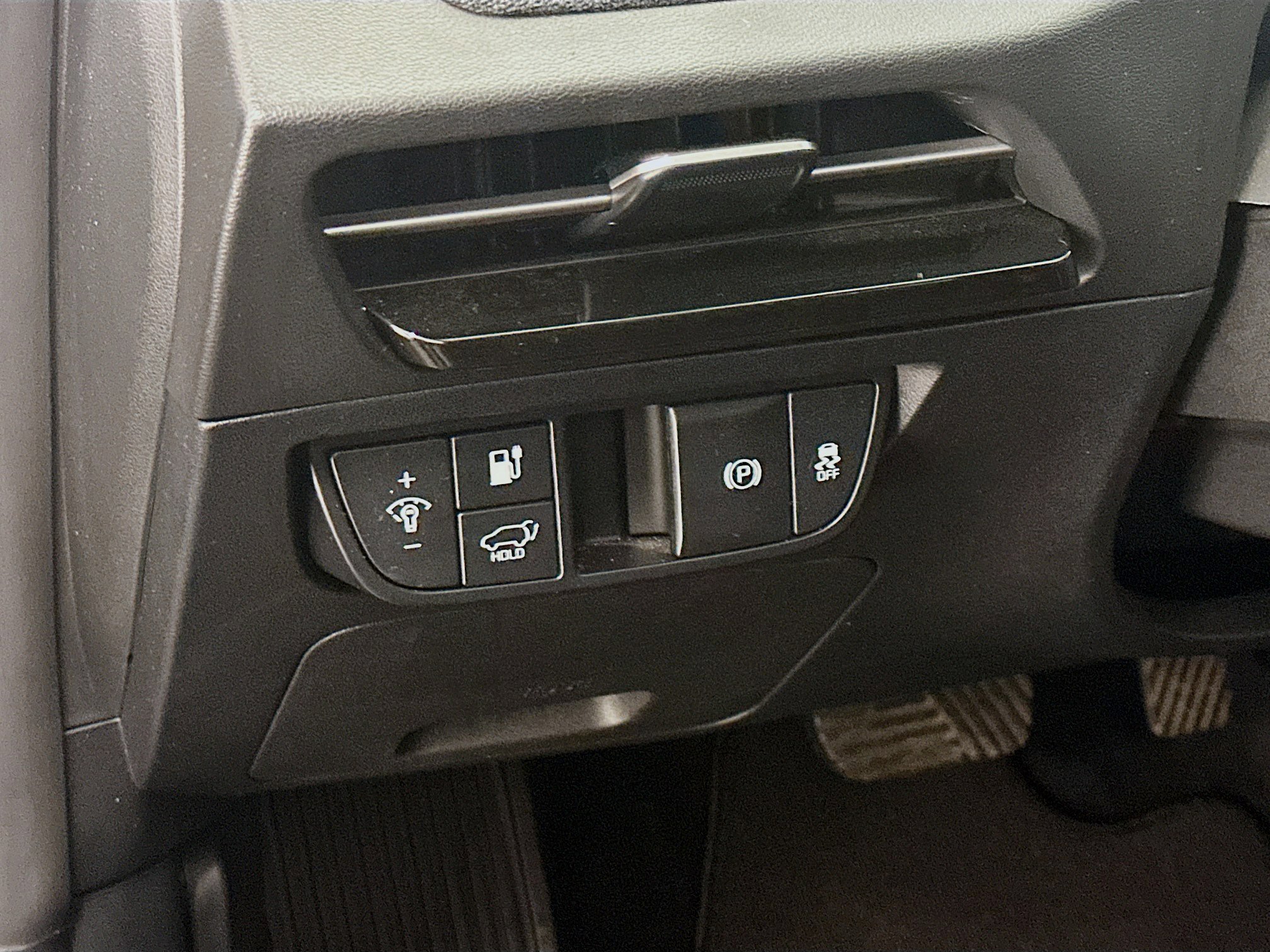 Used 2024 Kia EV6 Wind w/ Wind Technology Package AWD/4WD image 17
