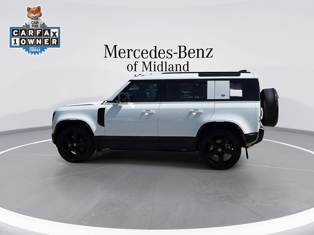 Used 2024 Land Rover Defender 110 X-Dynamic SE AWD/4WD image 5