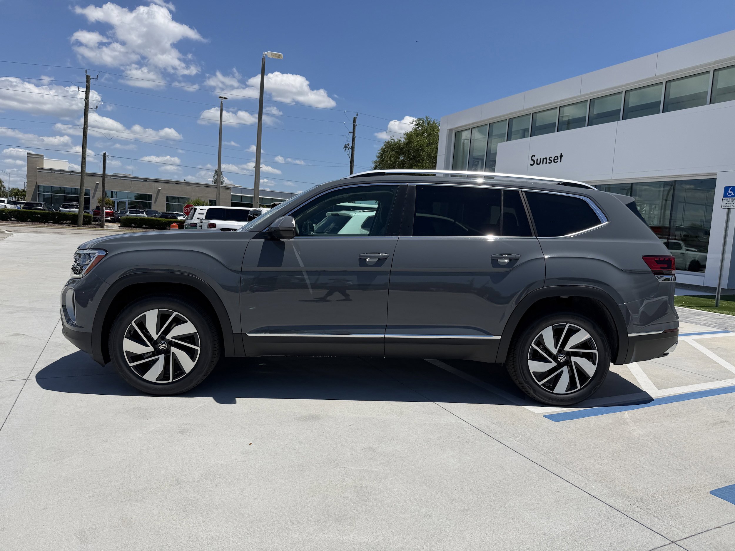 New 2026 Volkswagen Atlas SEL AWD/4WD image 6