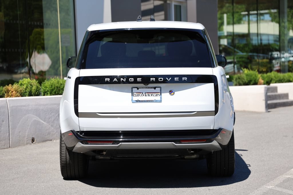 Used 2024 Land Rover Range Rover Autobiography AWD/4WD image 3