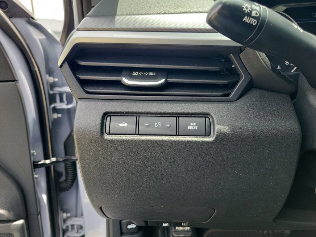 Used 2024 Nissan Altima 2.5 SR FWD image 22
