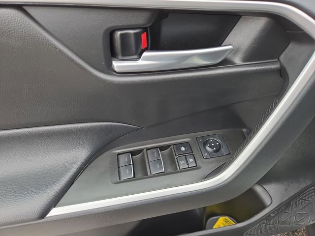 Used 2023 Toyota RAV4 XLE image 15