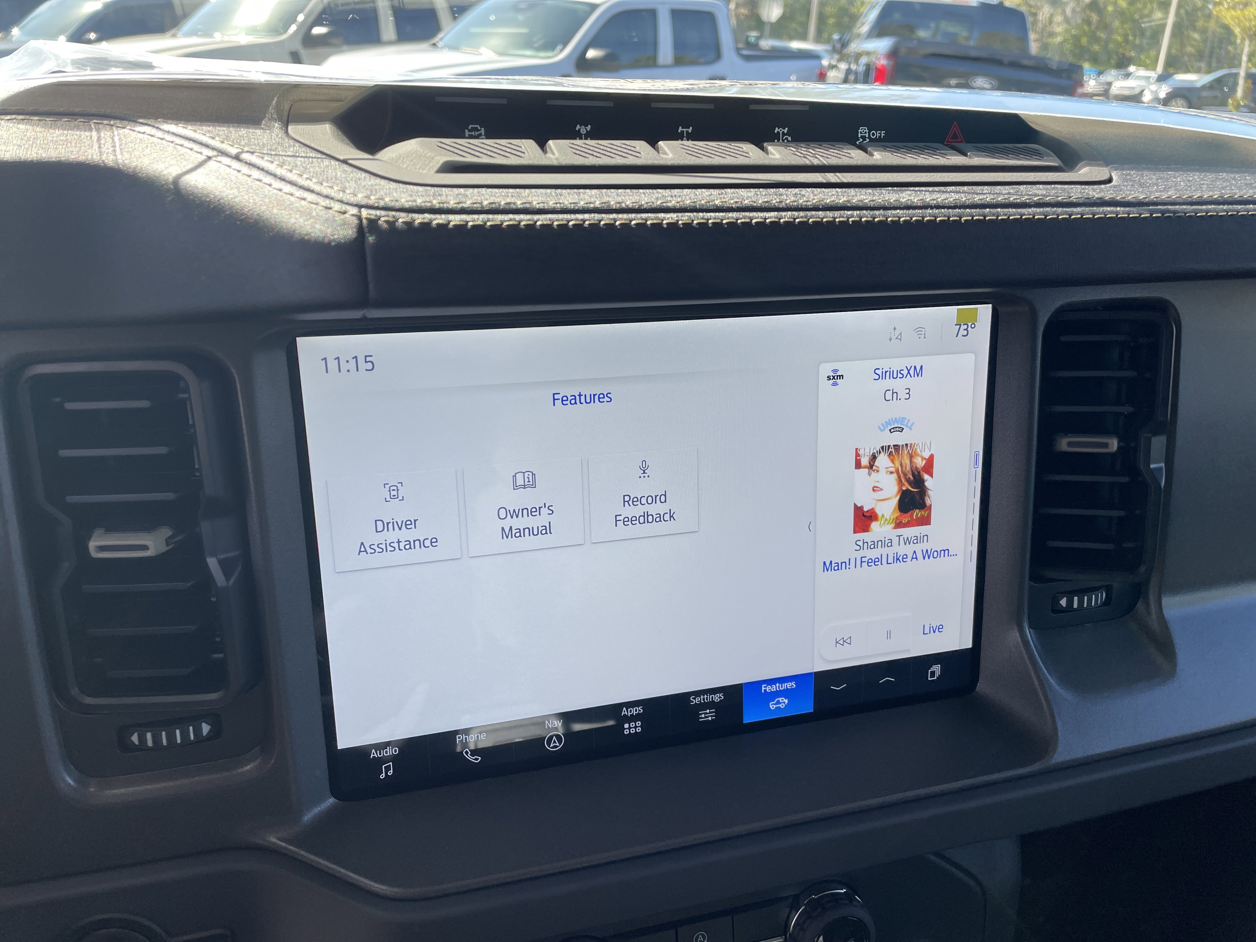 New 2025 Ford Bronco Badlands image 28