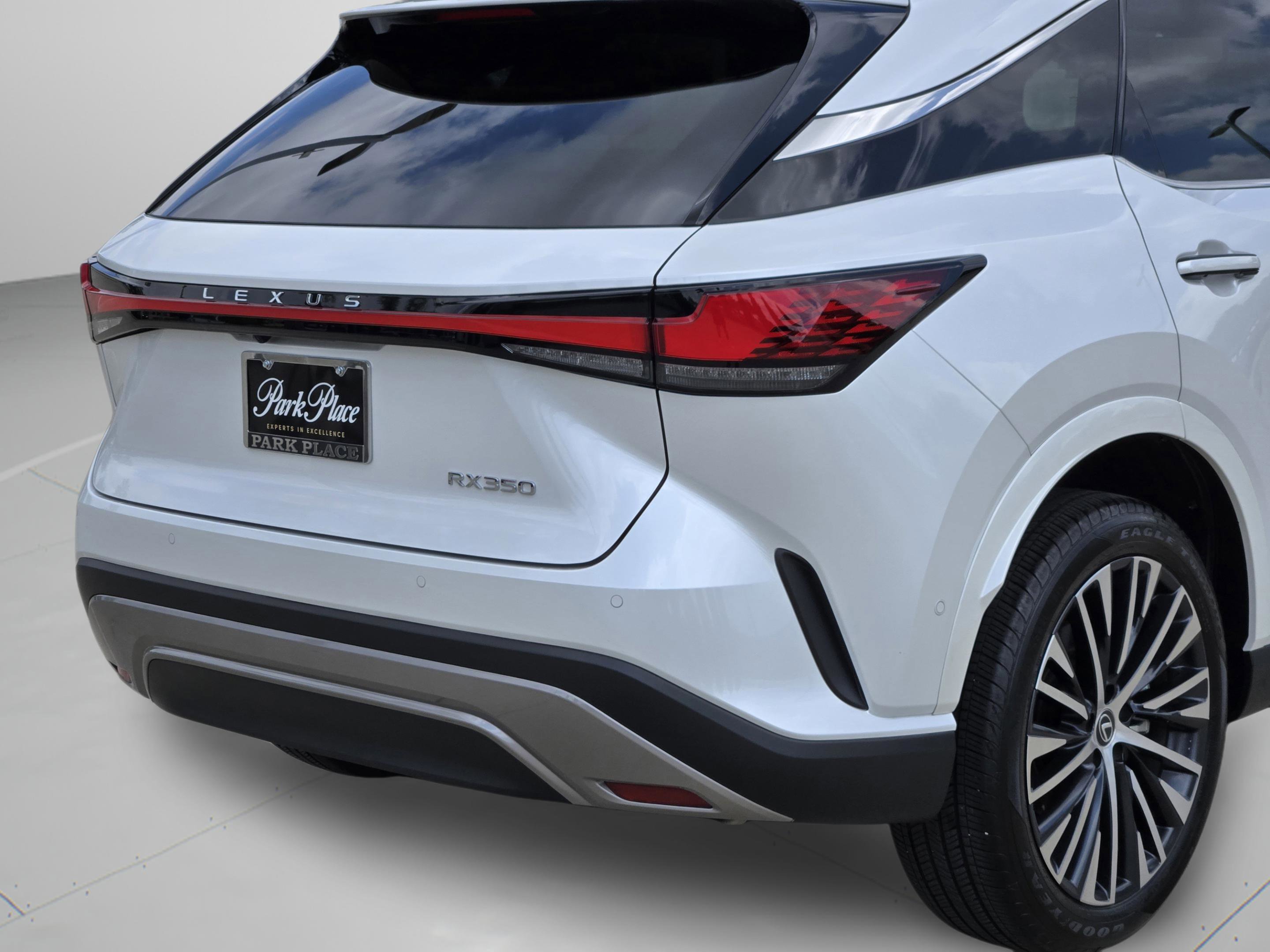 Used 2025 Lexus RX 350 Premium Plus w/ Convenience Package FWD image 32