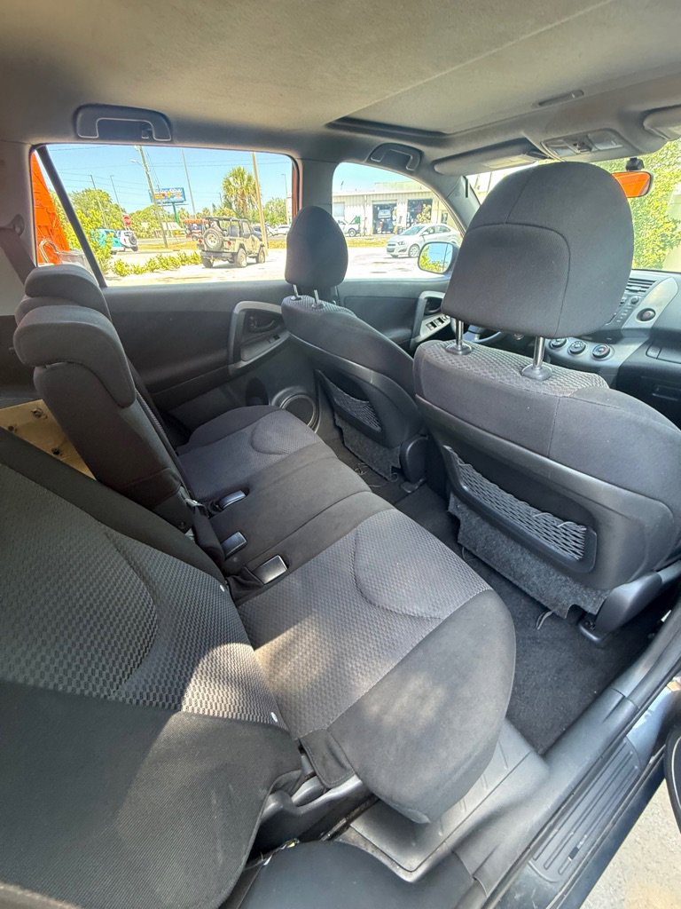 Used 2007 Toyota RAV4 Sport AWD/4WD image 14