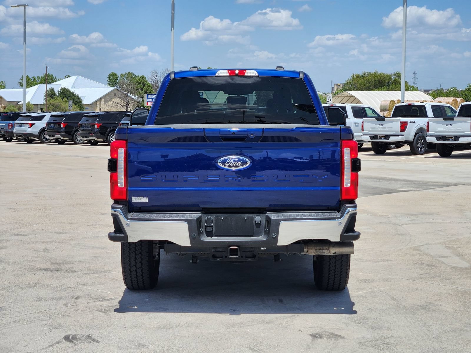 Used 2026 Ford F250 Lariat w/ FX4 Off-Road Package AWD/4WD image 8