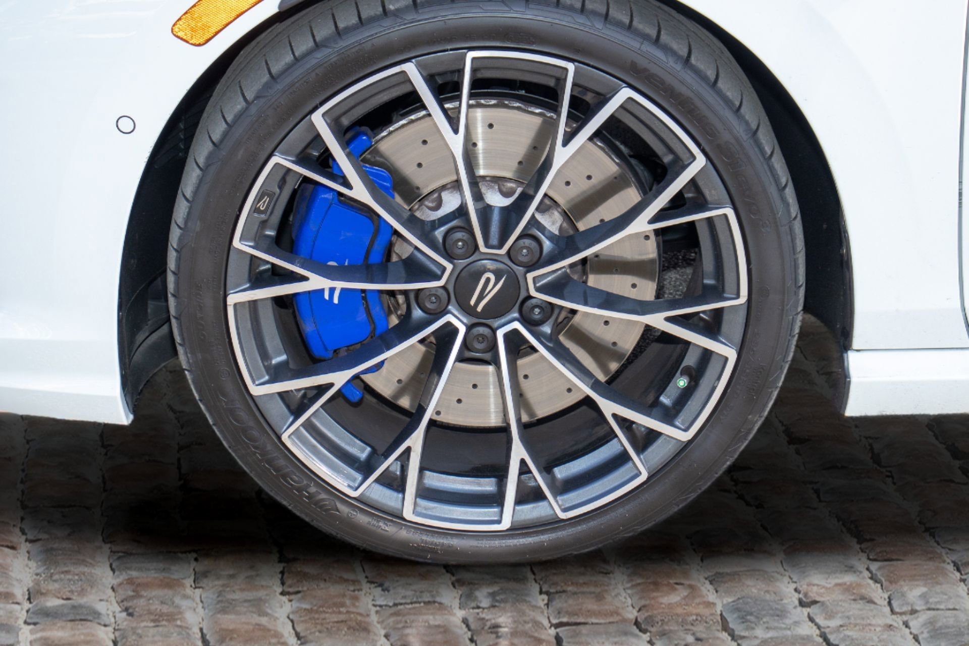 Used 2025 Volkswagen Golf w/ Euro Style Package image 37