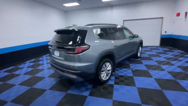 Used 2024 GMC Acadia Elevation w/ Luxury Package AWD/4WD image 8