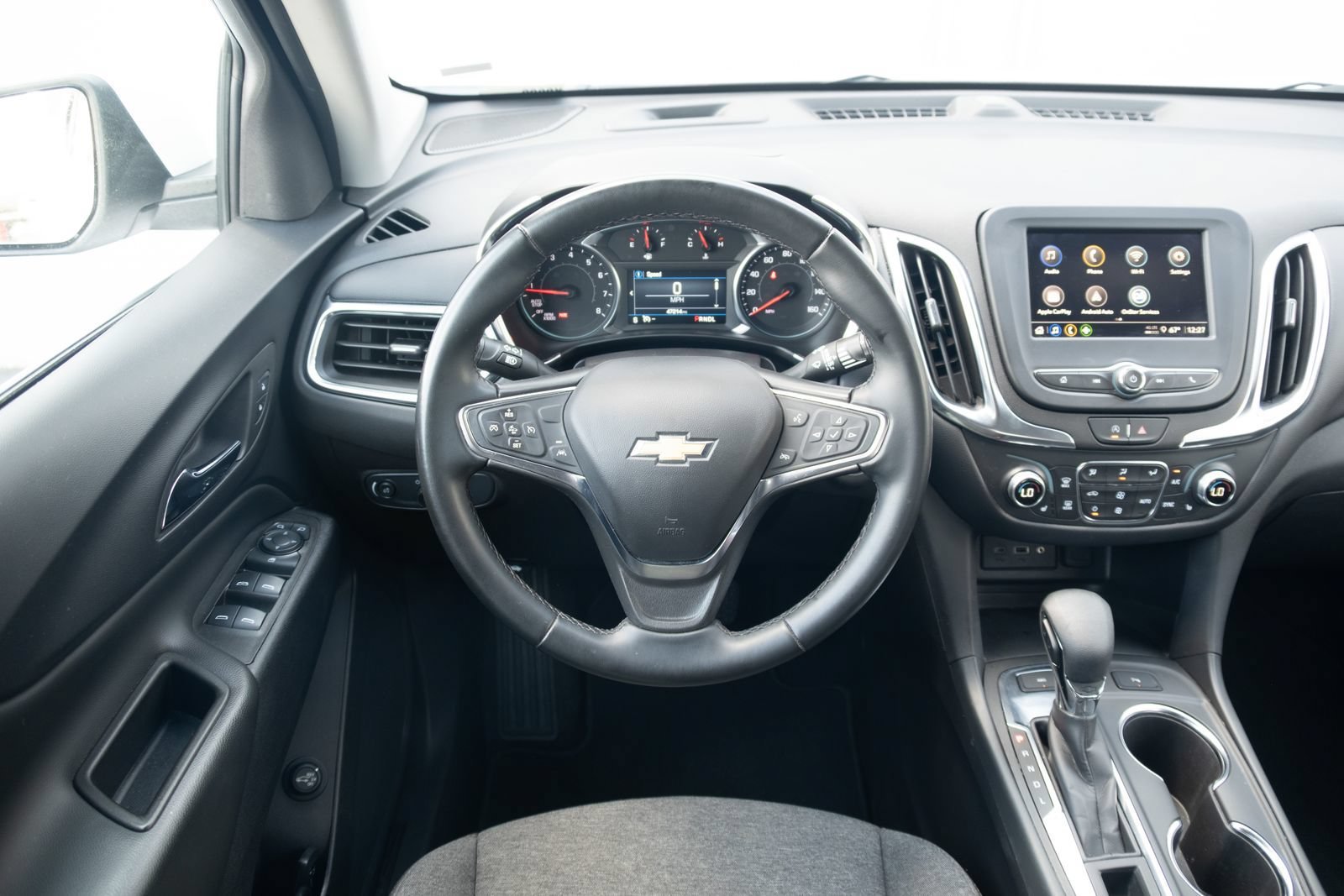 Used 2024 Chevrolet Equinox LT AWD/4WD image 2