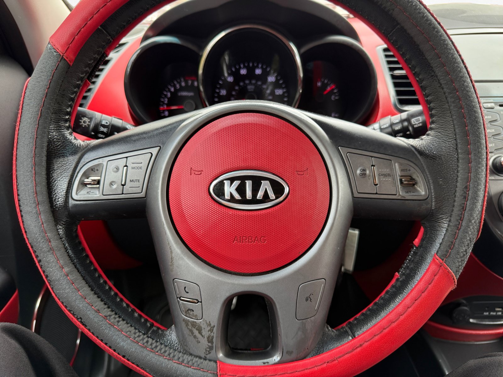 Used 2010 Kia Soul Sport FWD image 15
