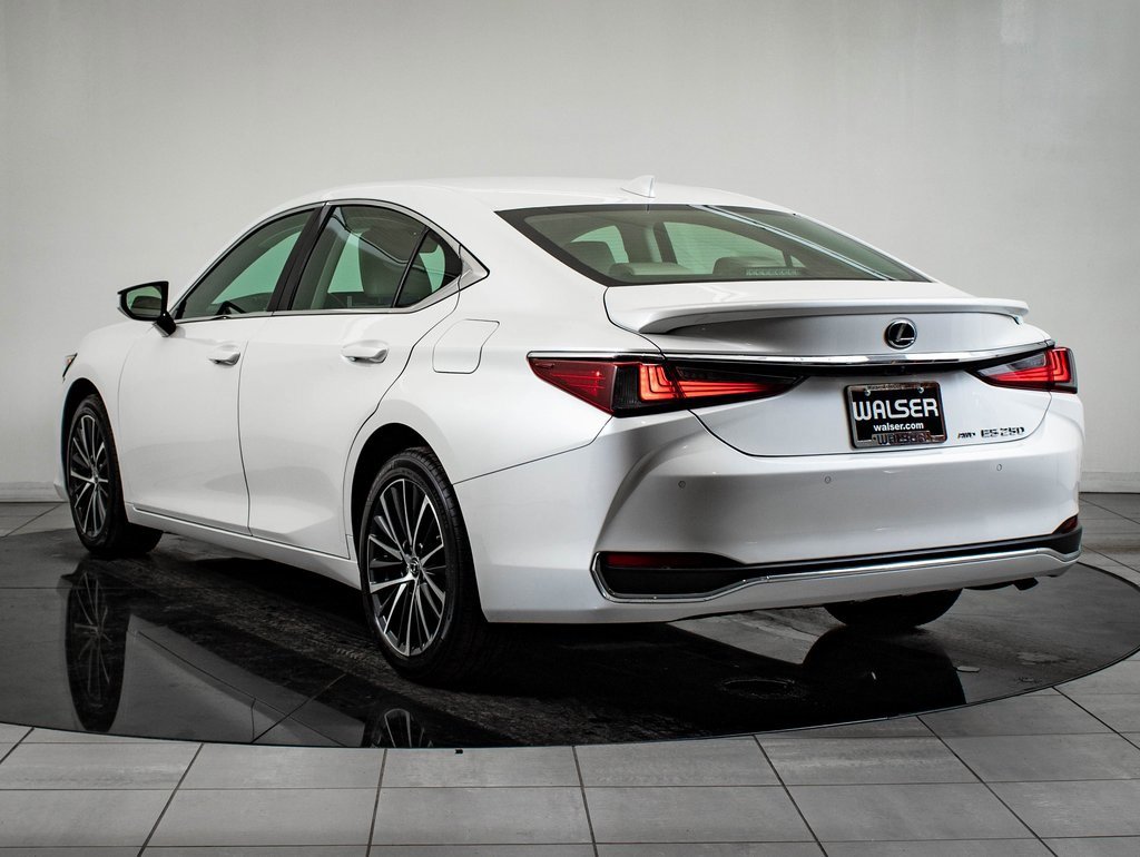 Certified 2023 Lexus ES 250 w/ Premium Package image 6