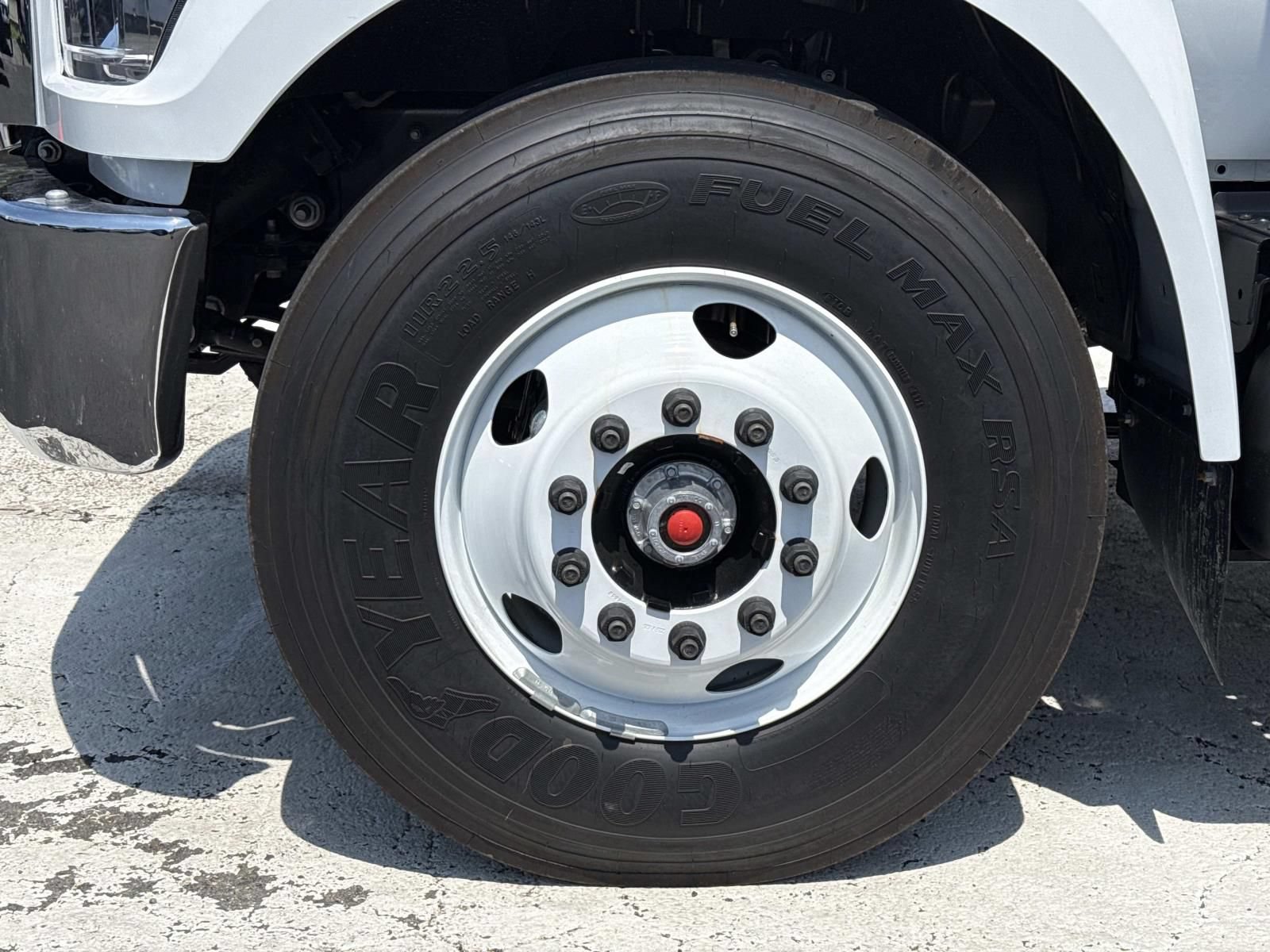 New 2027 Ford F650 2WD Regular Cab Super Duty image 9