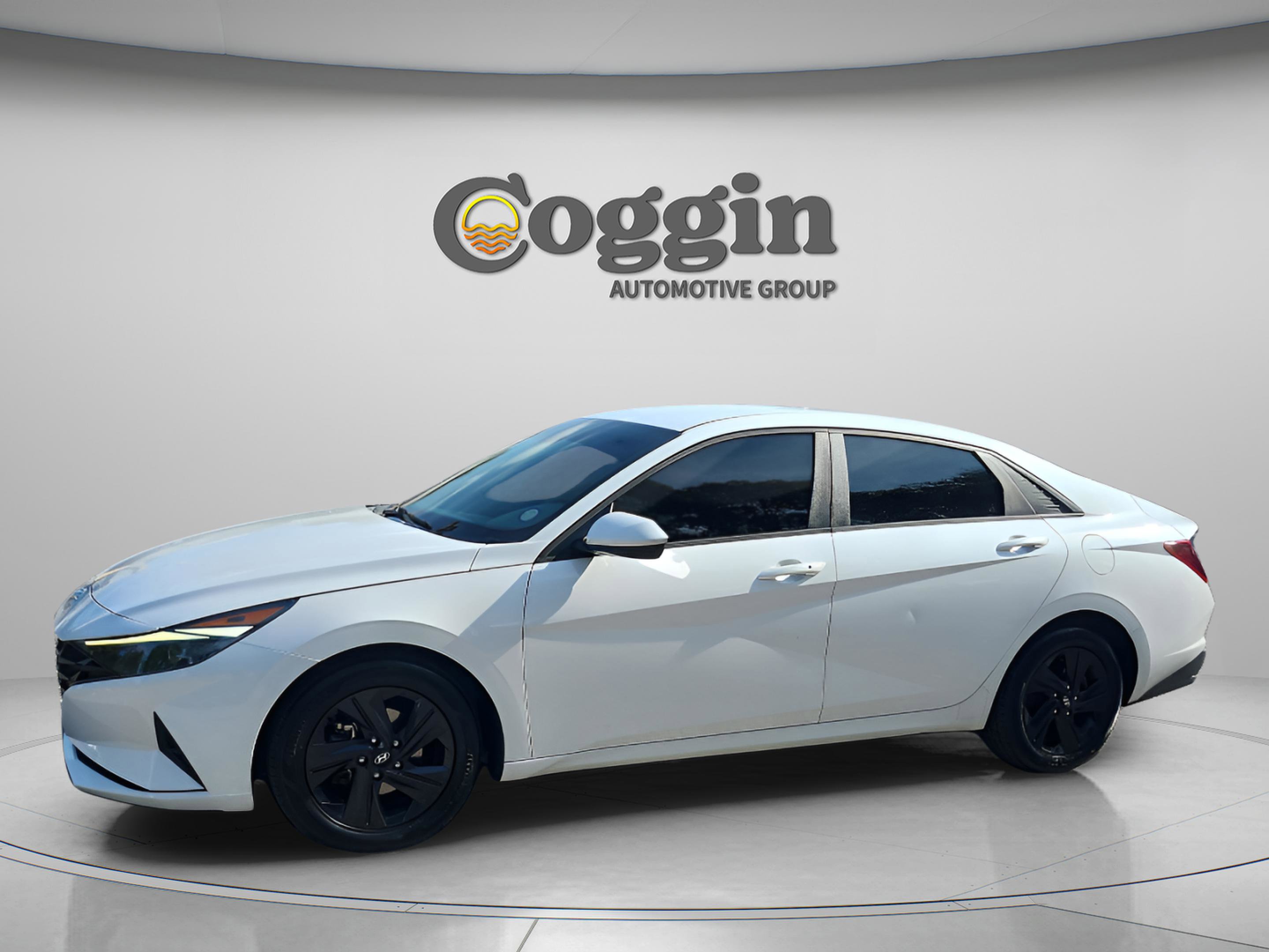 Used 2021 Hyundai Elantra SEL video 1