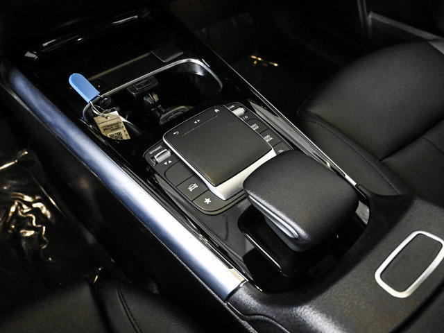 Used 2022 Mercedes-Benz GLA 250 4MATIC image 13