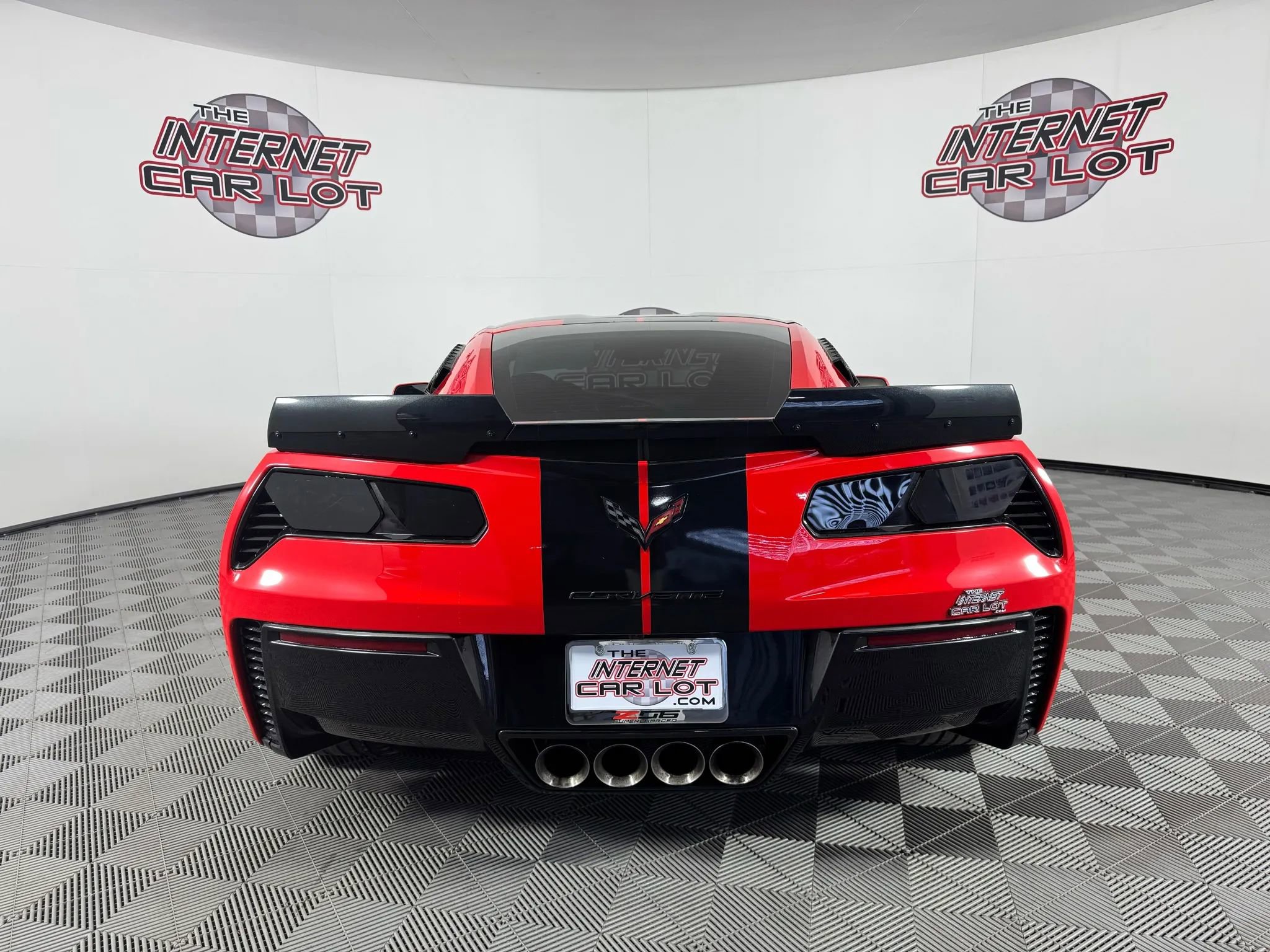 Used 2016 Chevrolet Corvette Z06 w/ 2LZ Preferred Equipment Group image 8