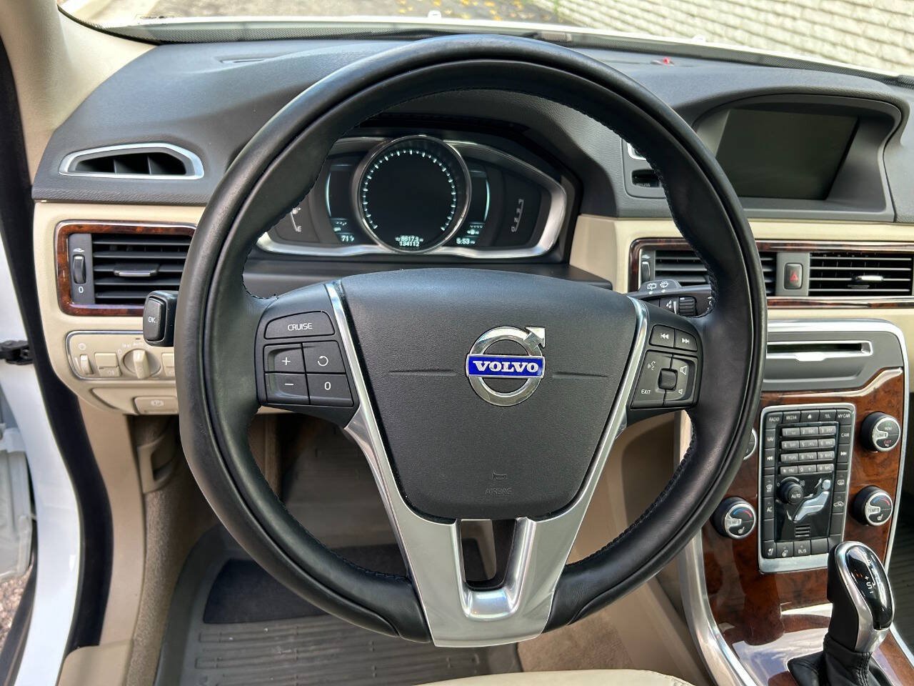 Used 2014 Volvo XC70 3.2 FWD image 28