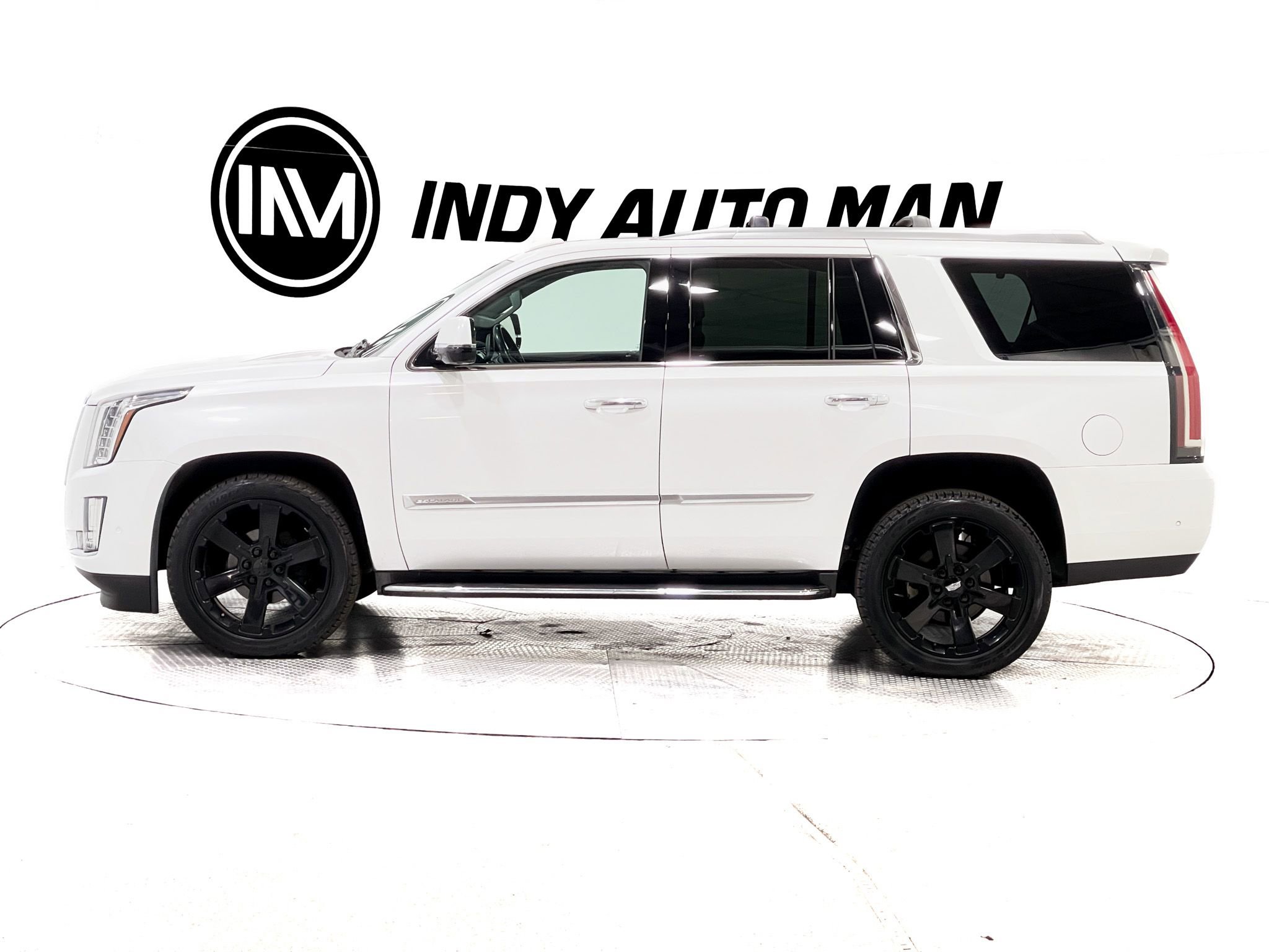 Used 2019 Cadillac Escalade Luxury image 7