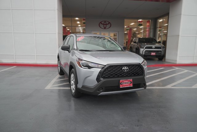 Certified 2025 Toyota Corolla Cross L image 2