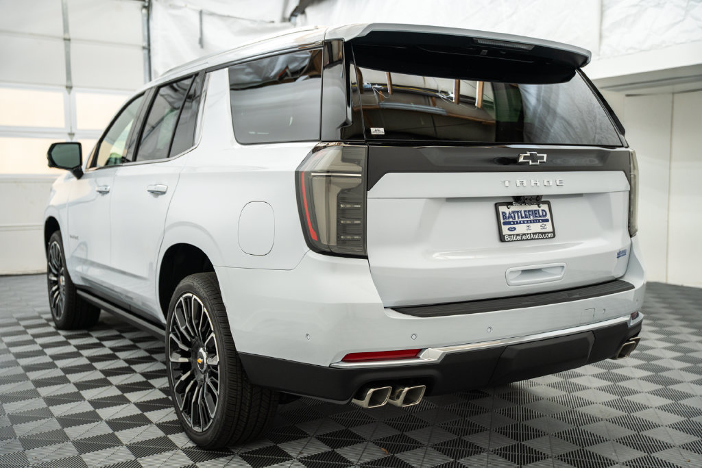 New 2026 Chevrolet Tahoe High Country AWD/4WD image 6