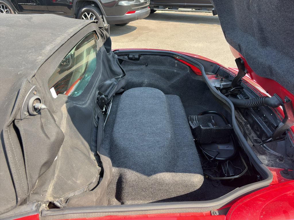 Used 2008 Pontiac Solstice Convertible w/ Premium Package RWD image 23