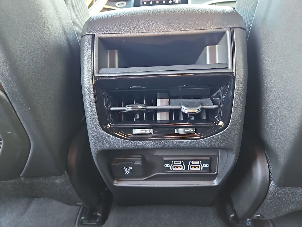 New 2025 Jeep Grand Cherokee Laredo w/ Luxury Tech Group I image 15