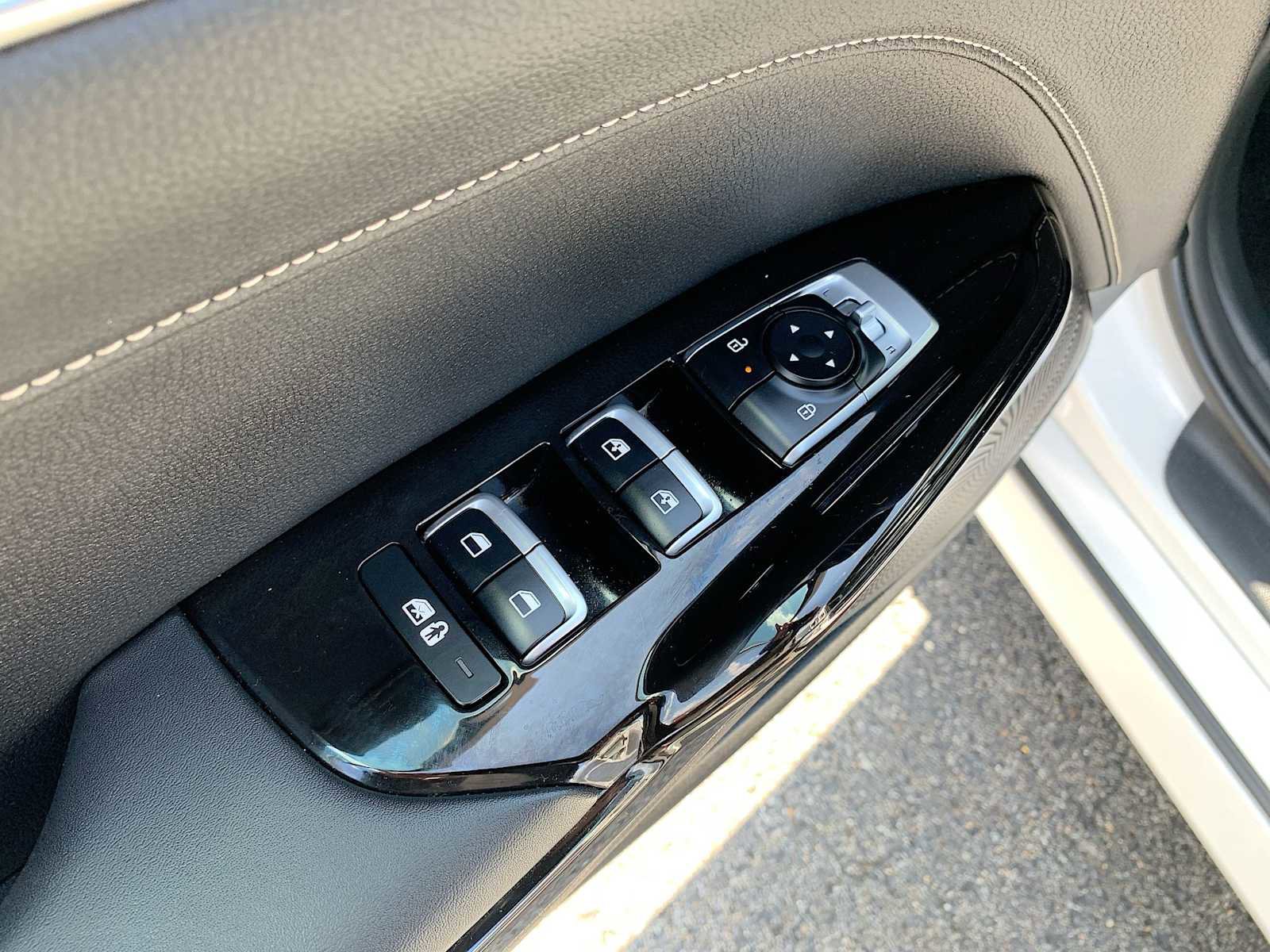 Used 2025 Kia K5 GT-Line w/ GT-Line Premium Package image 23