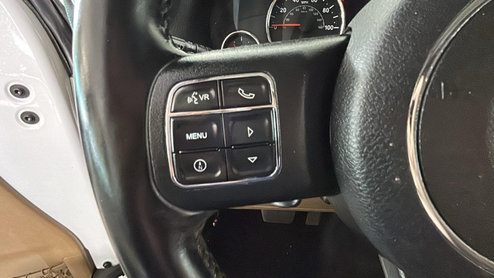 Used 2017 Jeep Wrangler Unlimited Sahara w/ Connectivity Group AWD/4WD image 20