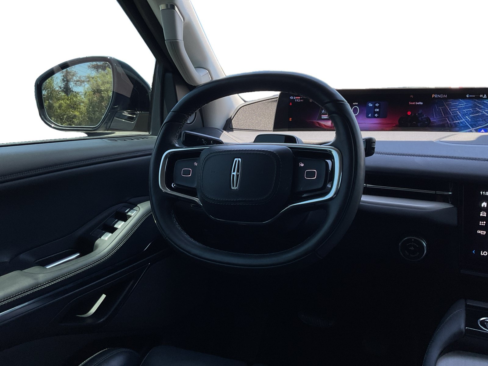 Used 2025 Lincoln Navigator Reserve AWD/4WD image 11