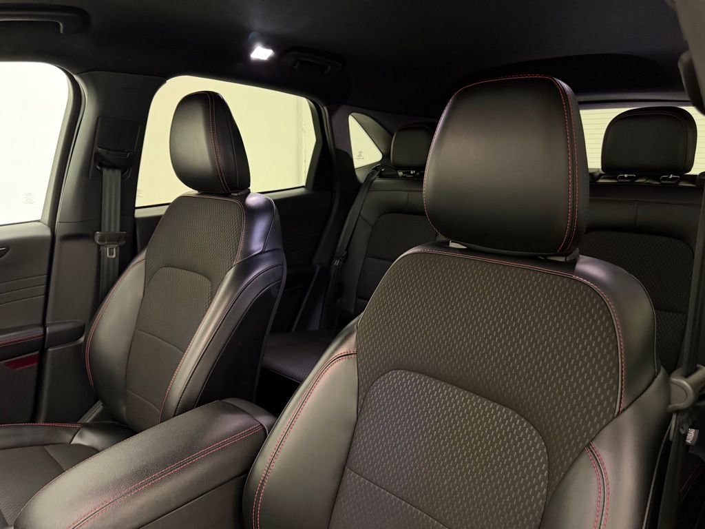 Used 2024 Ford Escape ST-Line image 24