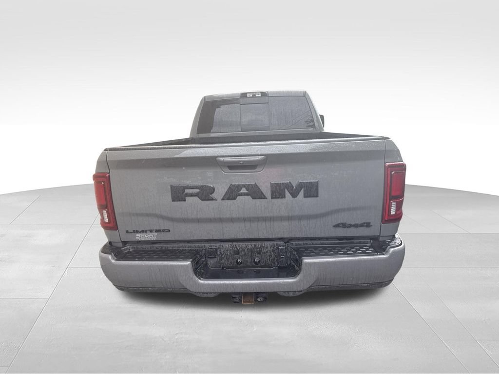 Used 2025 RAM 2500 Limited AWD/4WD image 8