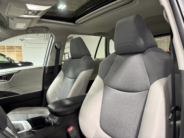 Used 2024 Toyota RAV4 XLE image 10