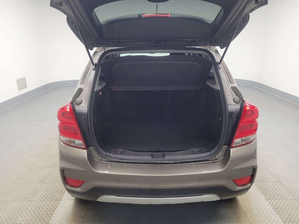 Used 2022 Chevrolet Trax LT w/ Driver Confidence Package image 29