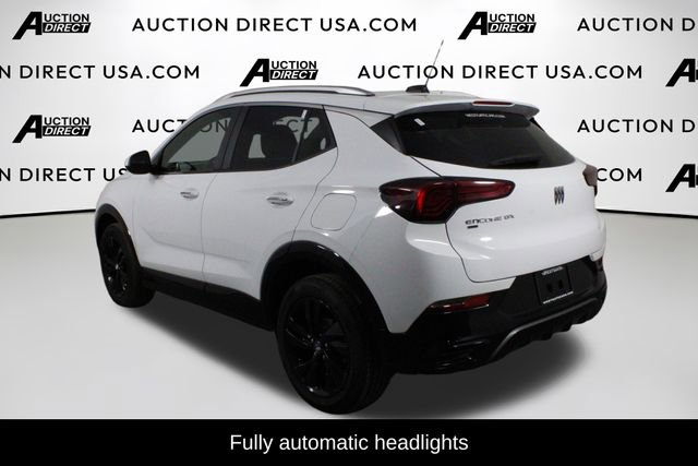 Used 2024 Buick Encore GX Sport Touring image 5