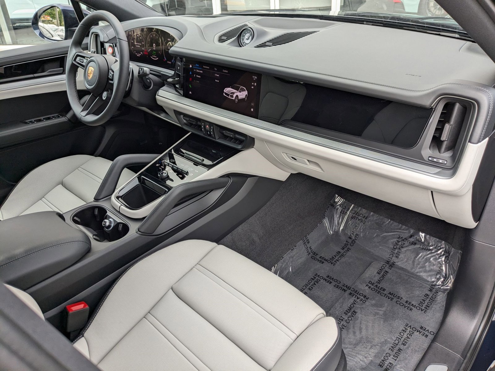 New 2025 Porsche Cayenne S image 27