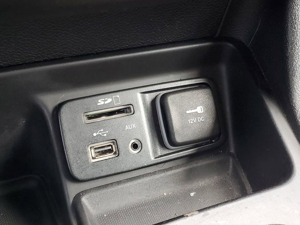 Used 2018 Jeep Cherokee Latitude image 22