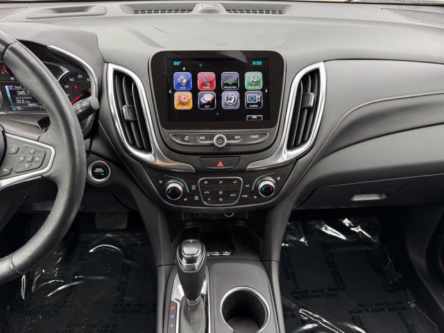 Used 2018 Chevrolet Equinox Premier AWD/4WD image 2