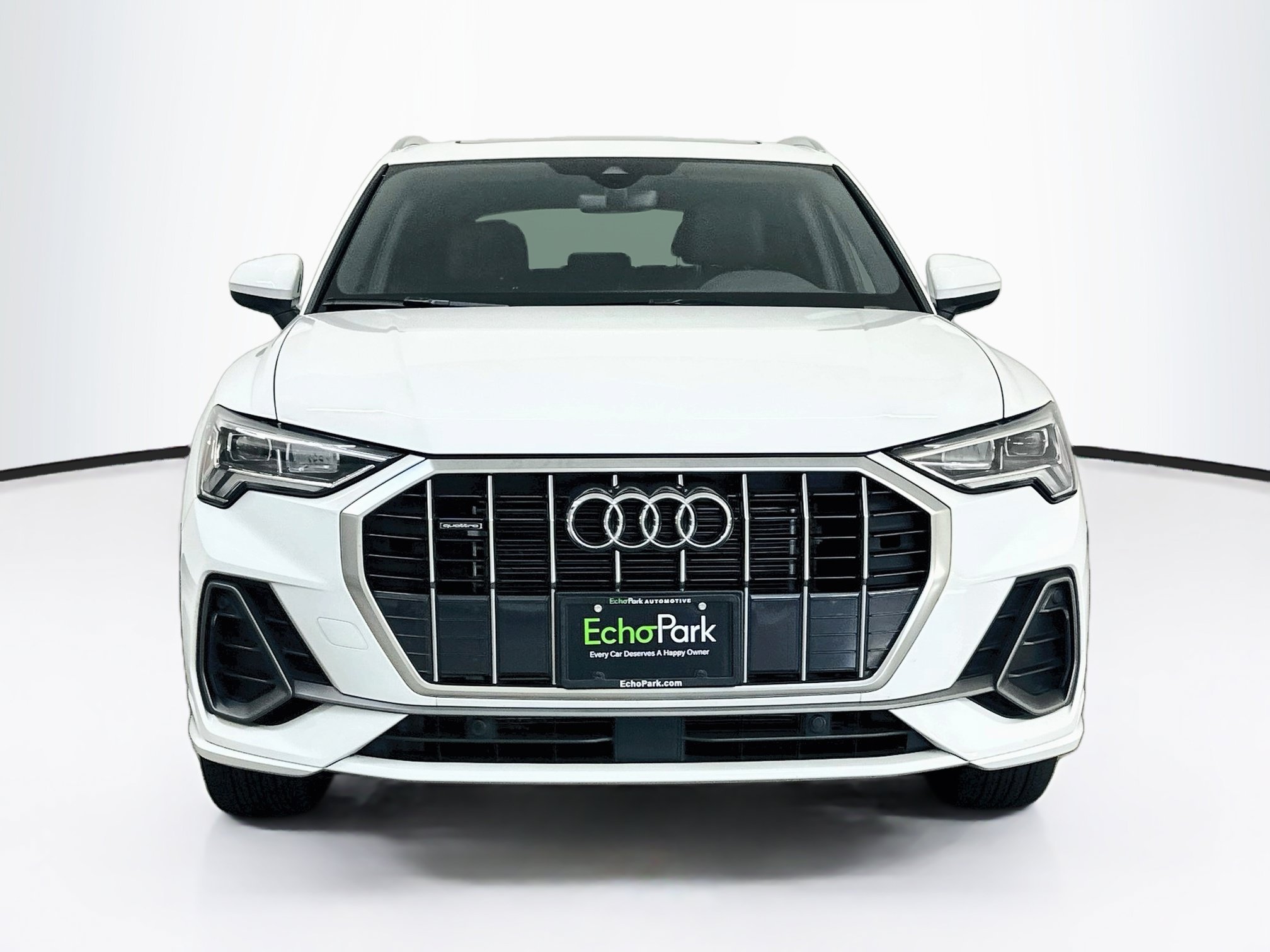 Used 2025 Audi Q3 2.0T Premium AWD/4WD image 2