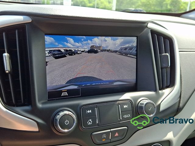 Used 2024 GMC Terrain SLT AWD/4WD image 19