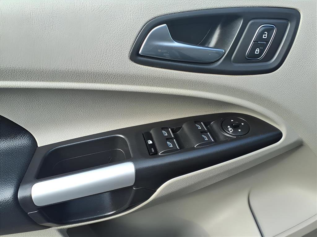 Used 2022 Ford Transit Connect Titanium w/ Trailer Tow Package image 17