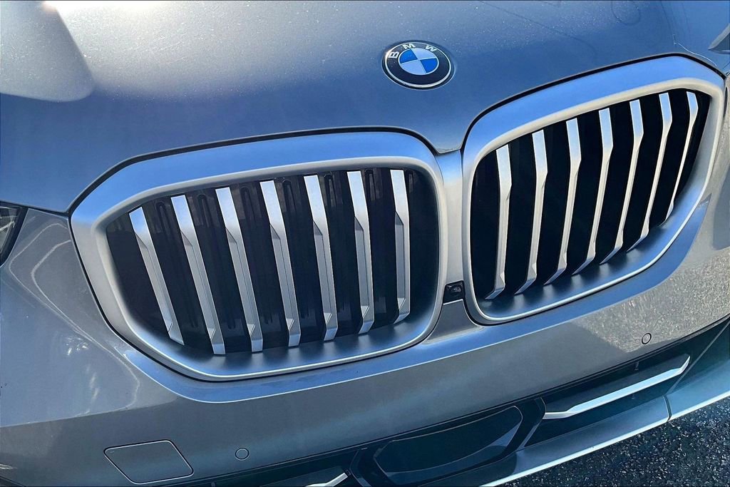 Used 2025 BMW X5 xDrive40i AWD/4WD image 39