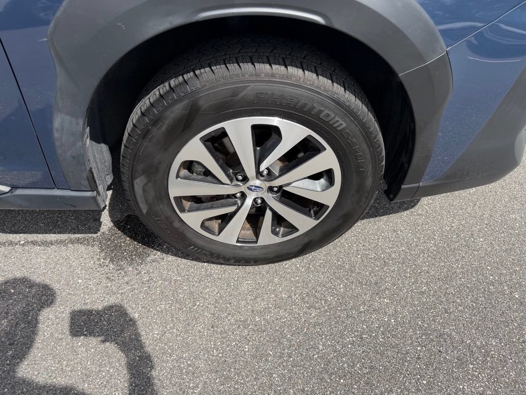Used 2023 Subaru Outback Premium AWD/4WD image 4