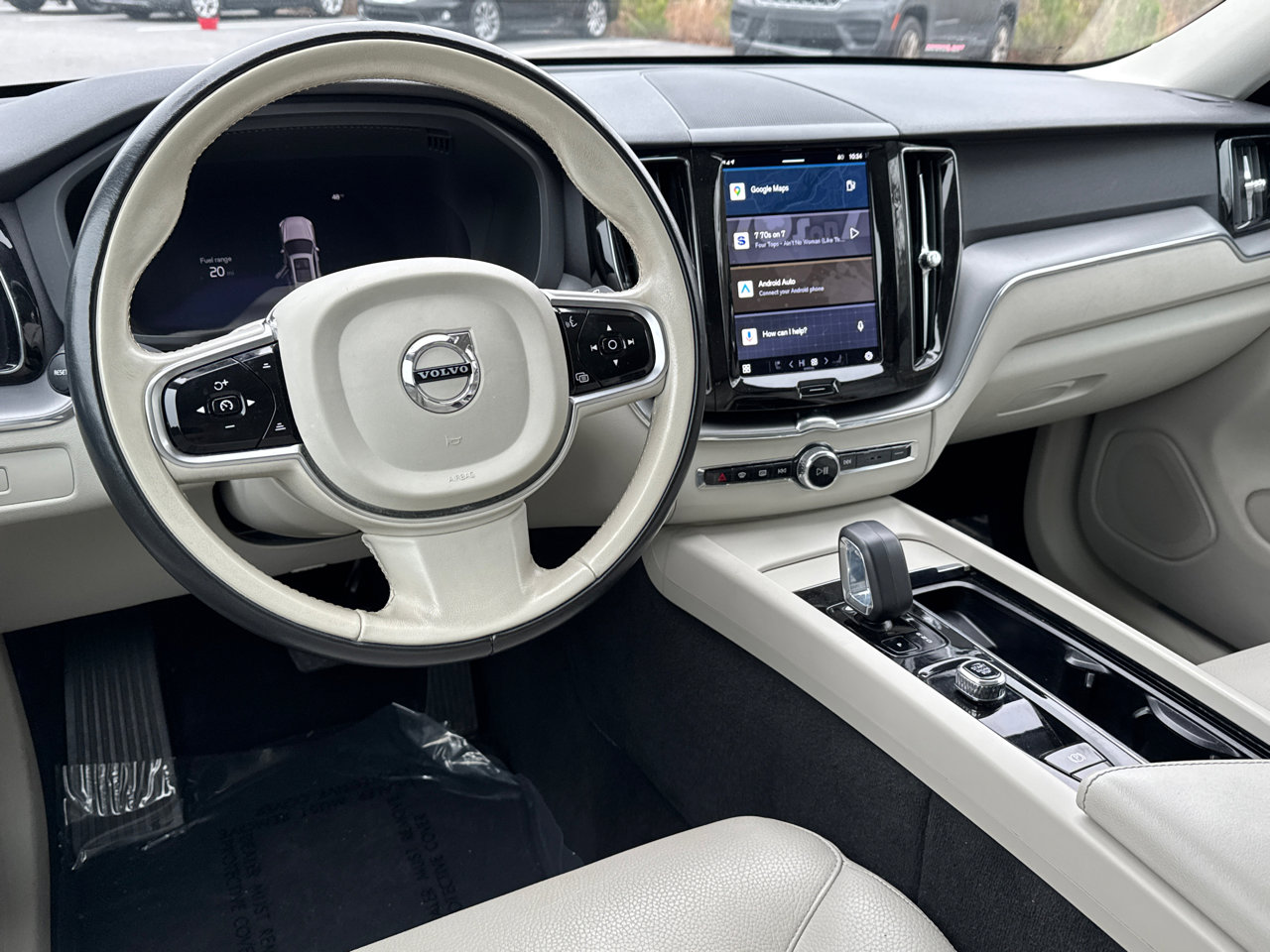 Used 2024 Volvo XC60 B5 Core image 23