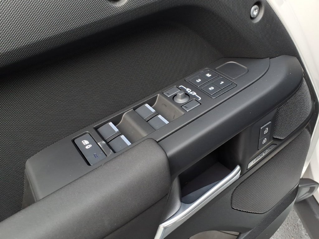 New 2026 Land Rover Defender 110 S AWD/4WD image 11