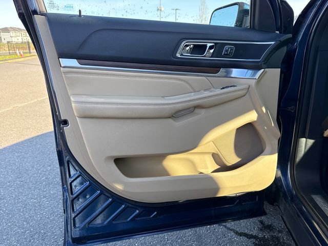 Used 2016 Ford Explorer Limited w/ Equipment Group 301A image 21