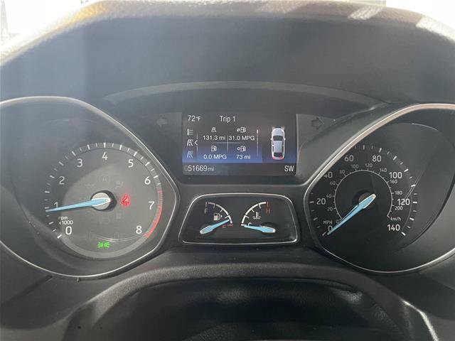 Certified 2018 Ford Focus SE FWD image 3