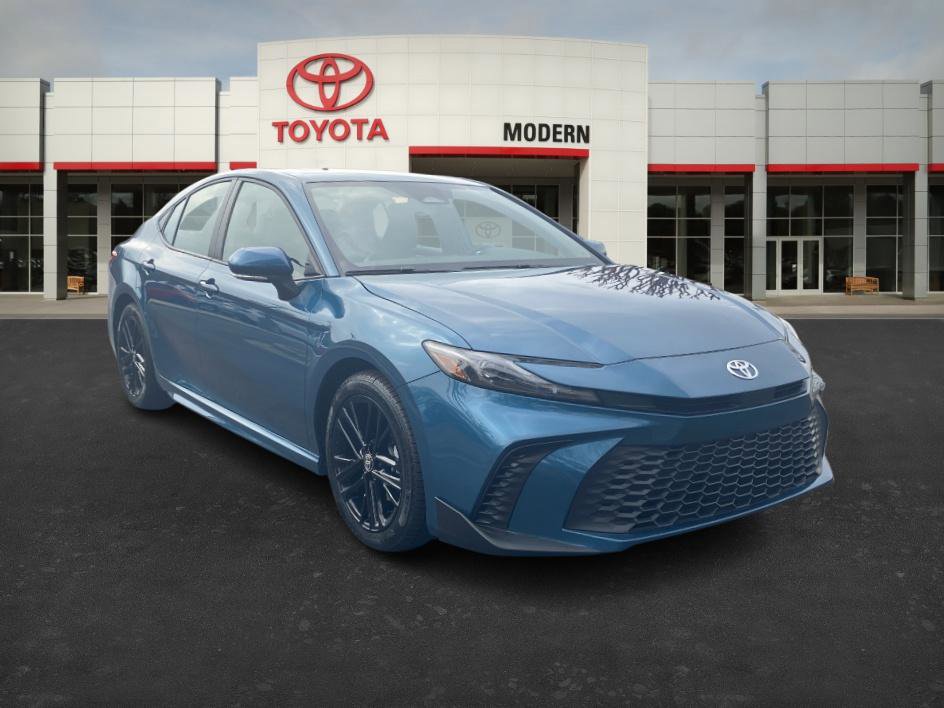 Certified 2025 Toyota Camry SE image 3