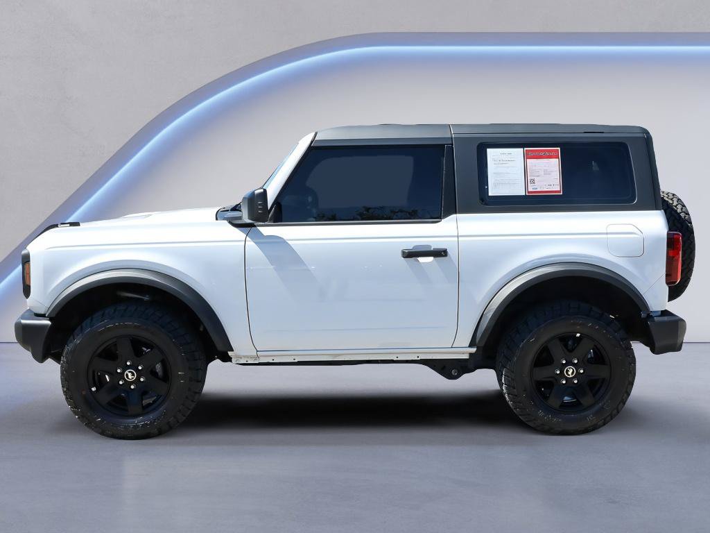Used 2025 Ford Bronco 2-Door AWD/4WD image 3
