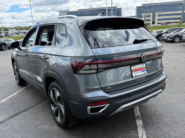 Used 2025 Volkswagen Taos SE AWD/4WD image 4