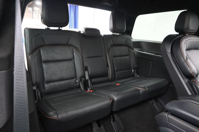 Certified 2025 Lincoln Navigator Black Label AWD/4WD image 28