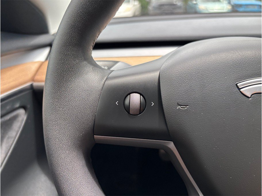 Used 2023 Tesla Model 3 Standard Range RWD image 23